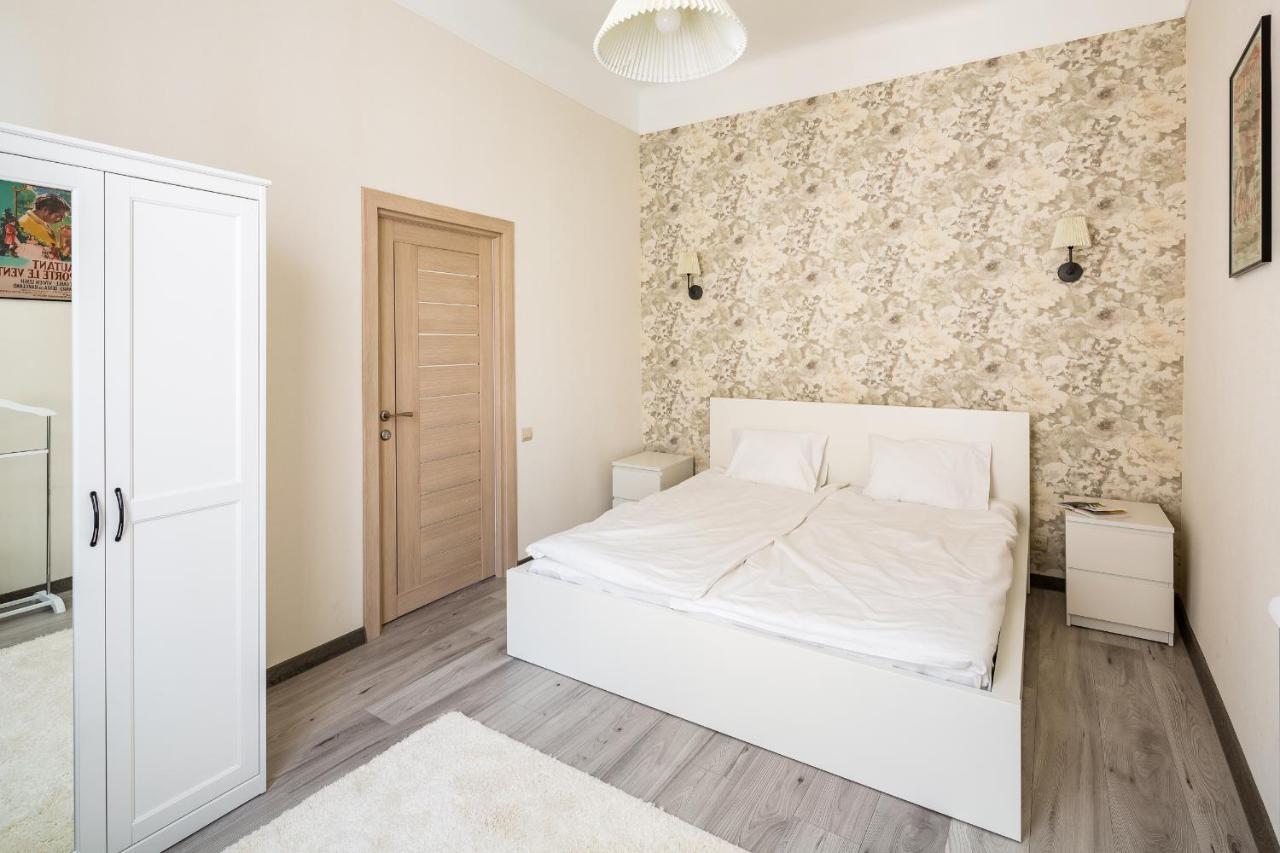 #1 Apartment Lviv Exterior photo